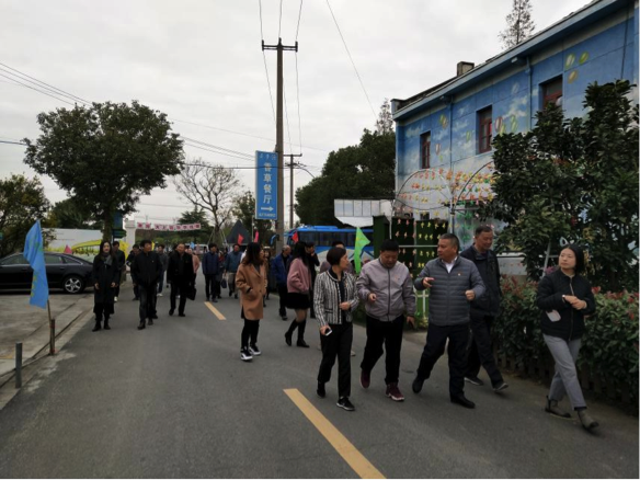 青浦應(yīng)急局、青浦聯(lián)通和磊諾公司“共建美麗鄉(xiāng)村、打造和諧家園”聯(lián)建活動舉辦(圖2)